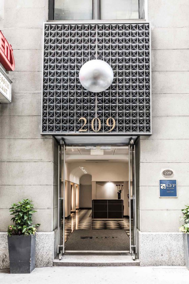 208 W 38th Street Lobby Entrance