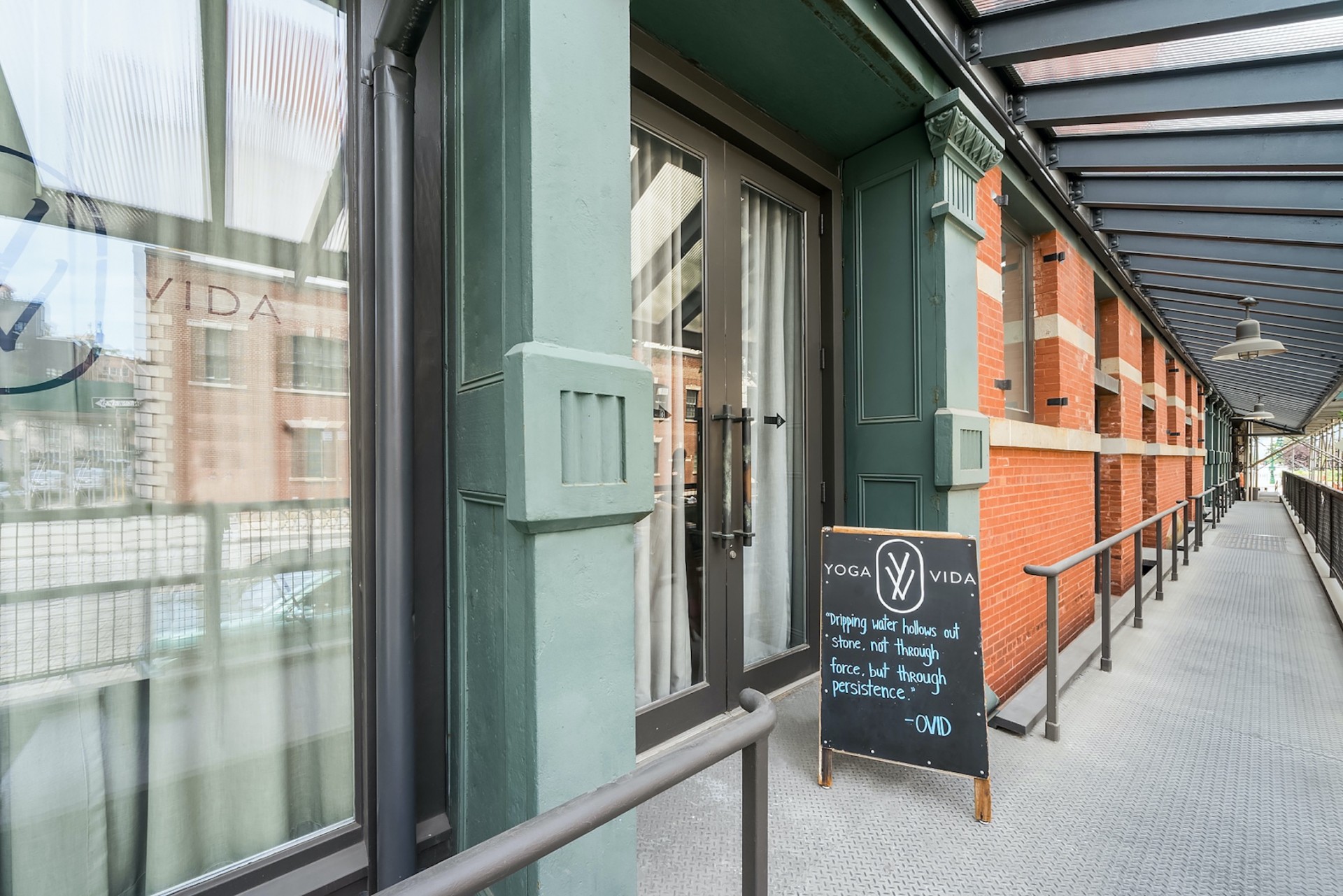 416 Washington Street Retail Spaces