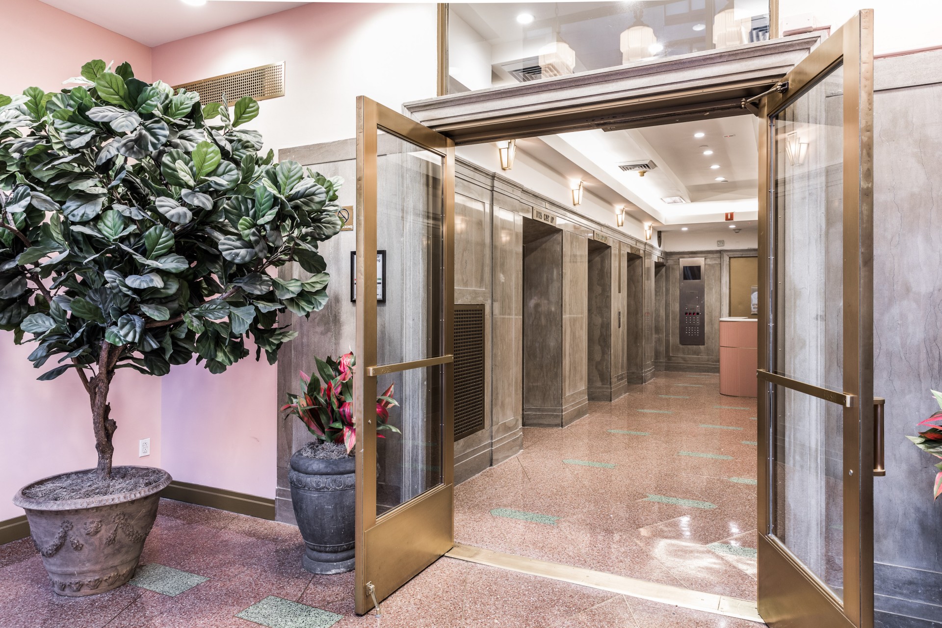entrance/exit