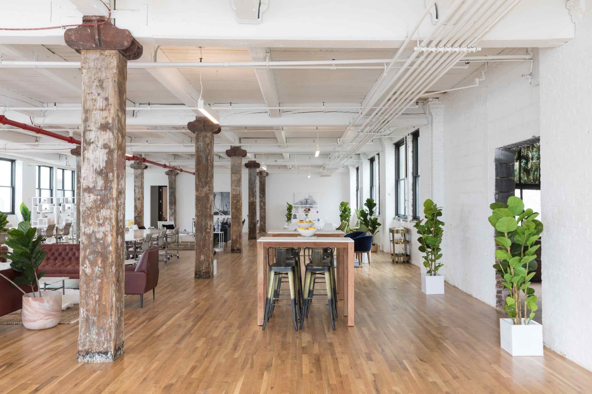 10-27 46th Avenue North Space