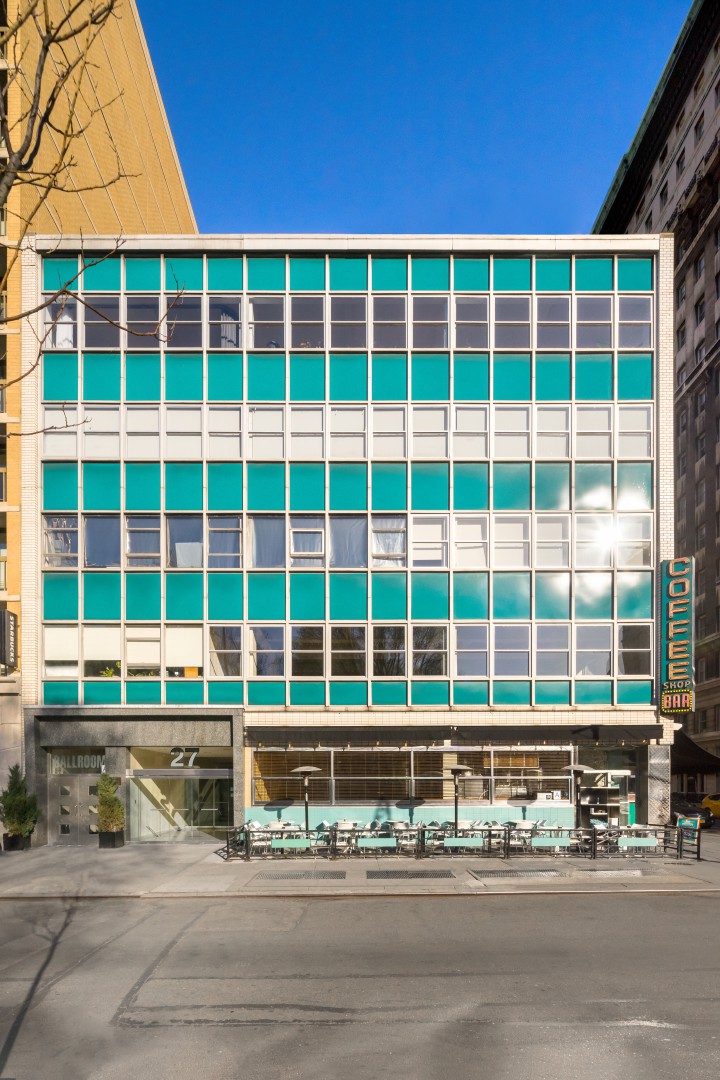 27 Union Square West
