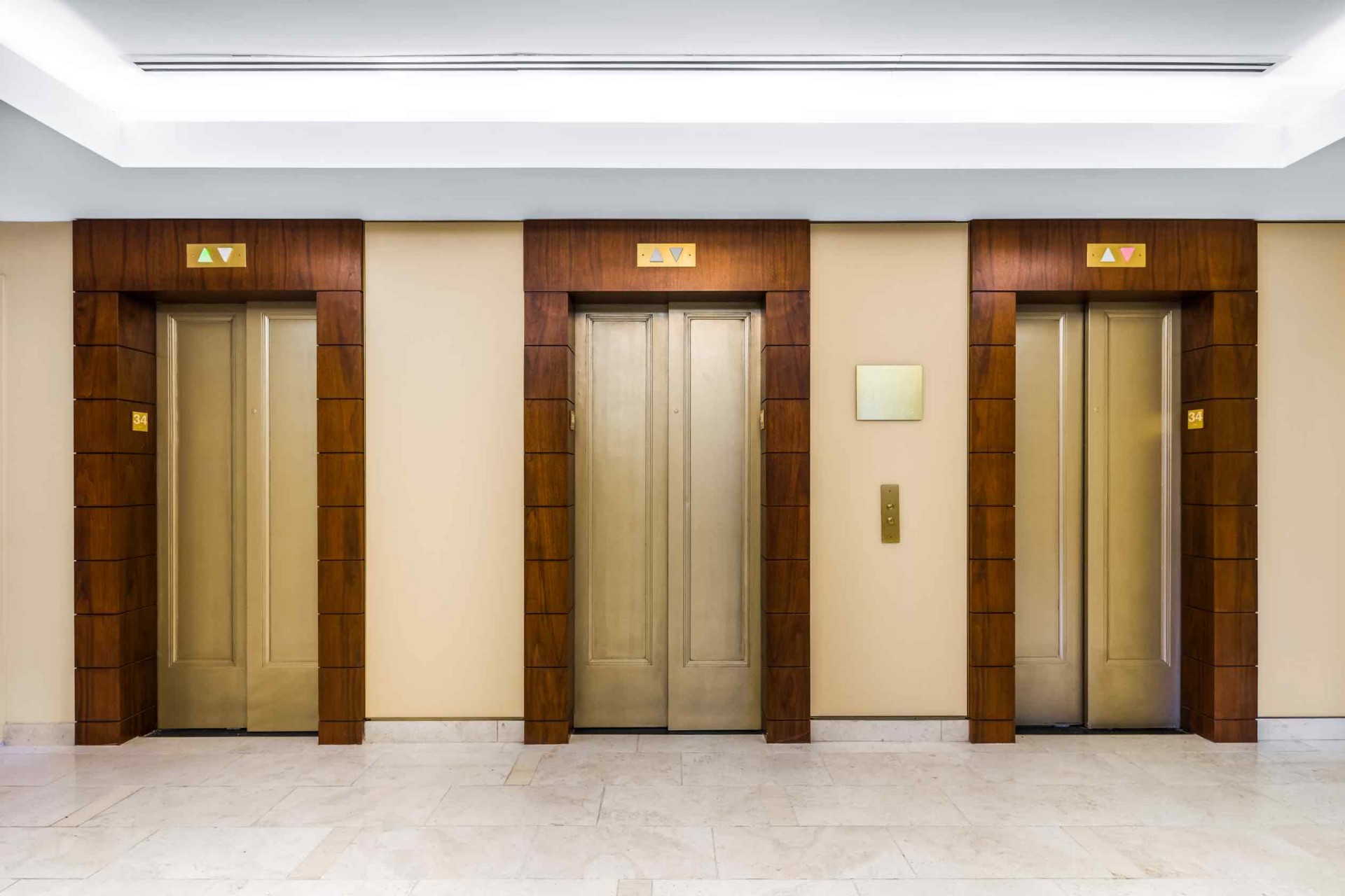 515 Madison Avenue Elevators